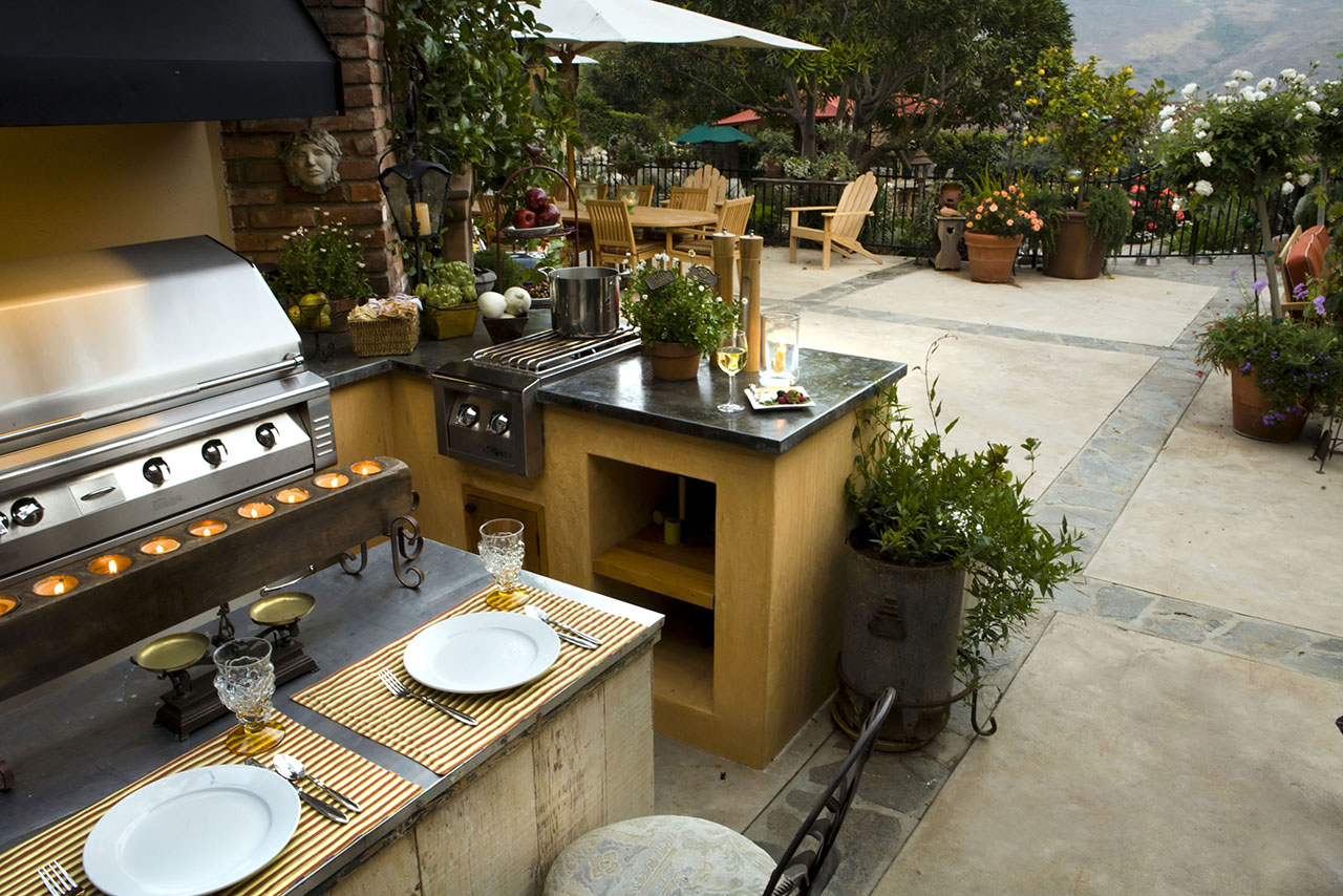 IMage of an outdoor kitchen